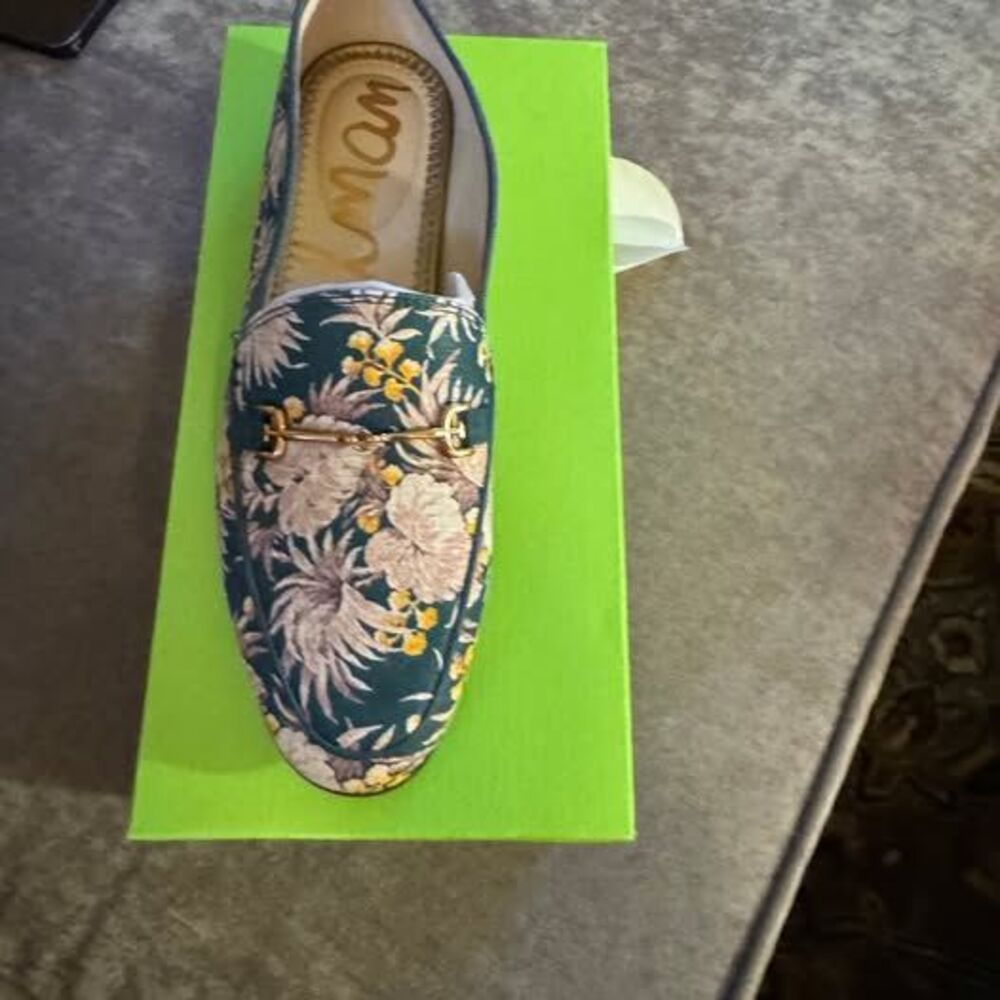 Sam Edelman Loraine Green Linen Flat Sz 6